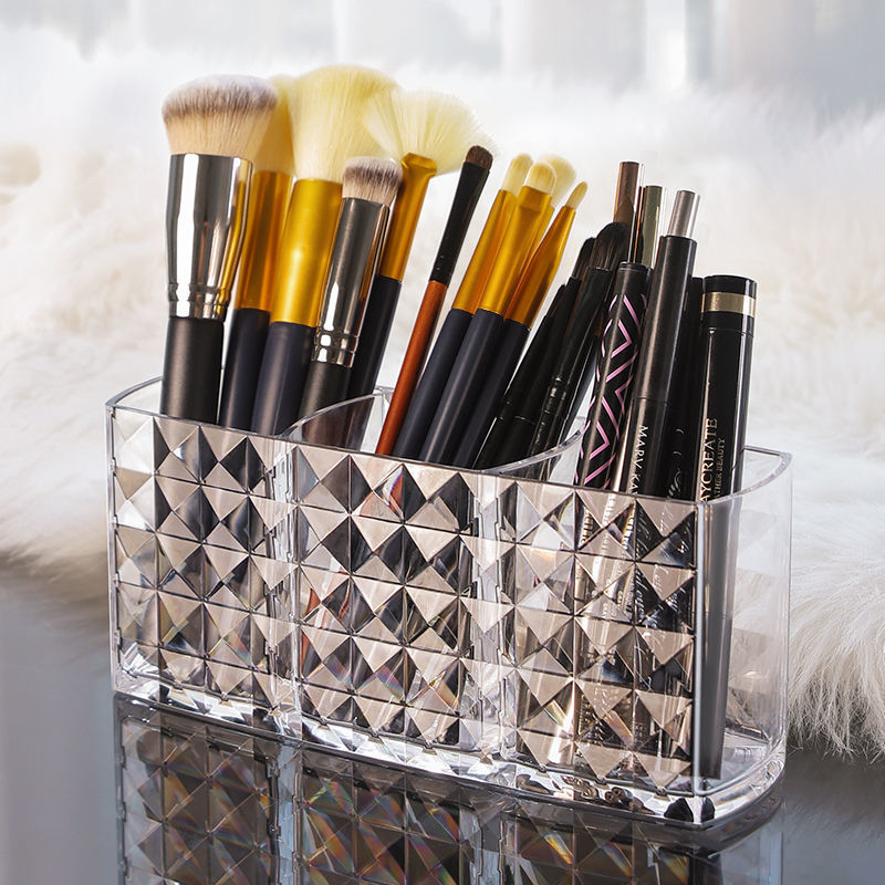 Beauty Kiss Makeup - Transparenter Kosmetik-Organizer aus Acryl – 3-stufige