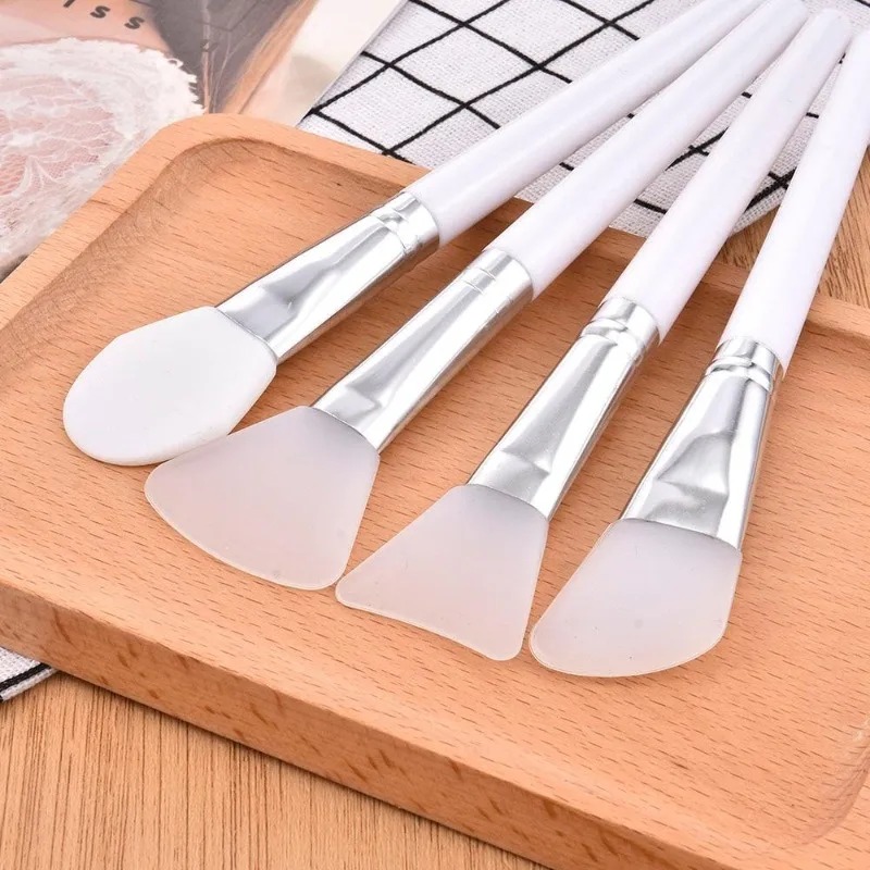 Huda Beauty Makeup Brush Set - 1/4-teiliges Silikon-Gesichtsmasken-Pinsel-Set, weicher, flexibler Gesichtsmasken-Applikator, wiederverwendbarer