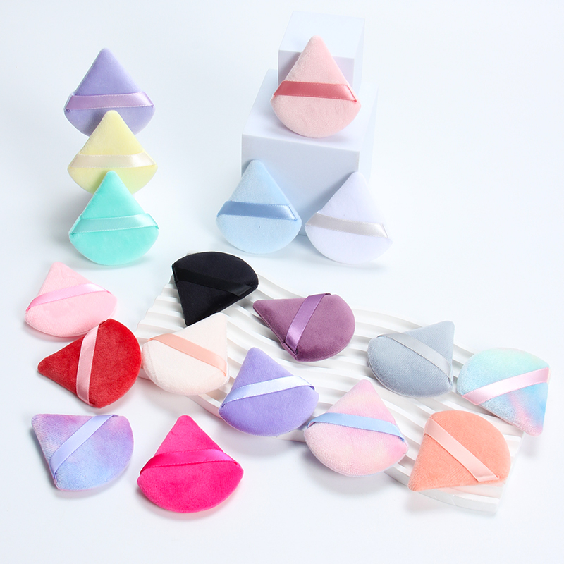 2° Proto Triangle Powder Puff  – Beauty Bay Makeup Bewertung und Preis
