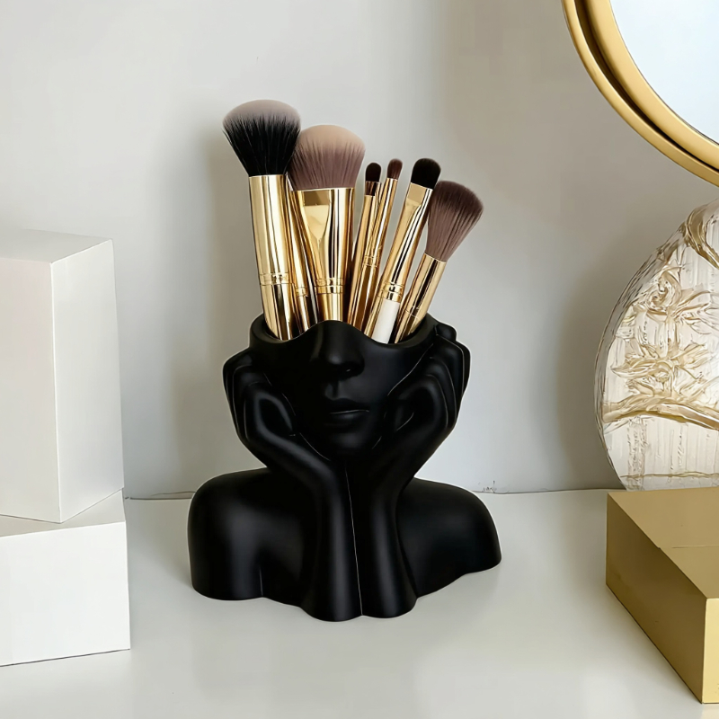 Make-up-Pinselhalter in Gesich – Beauty Queen Makeup Bewertung und Preis